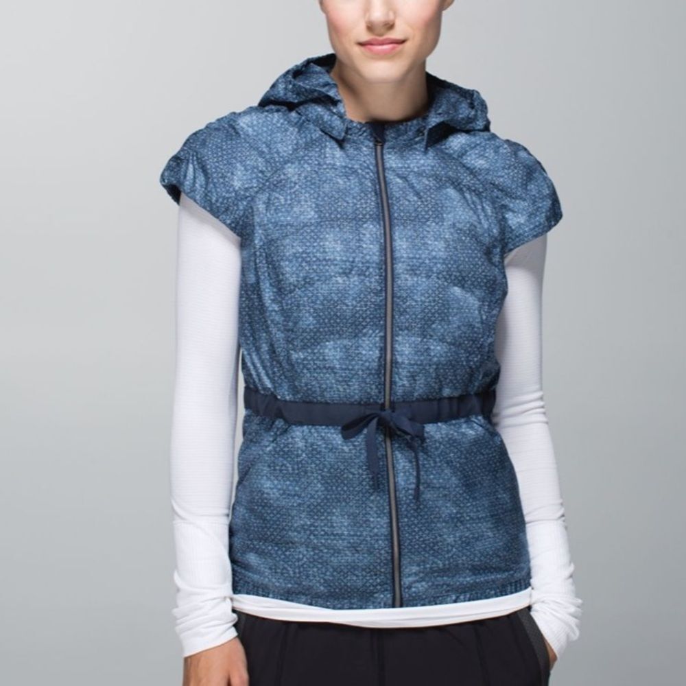 Lululemon Spring Fling Puffy Vest Size 4
Sashiko Cross Inkwell Ghost